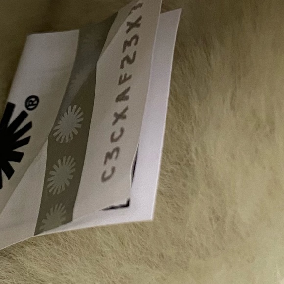 New UGG Fluff Yeah Slippers Sulfur Multi 7 - Picture 5 of 7